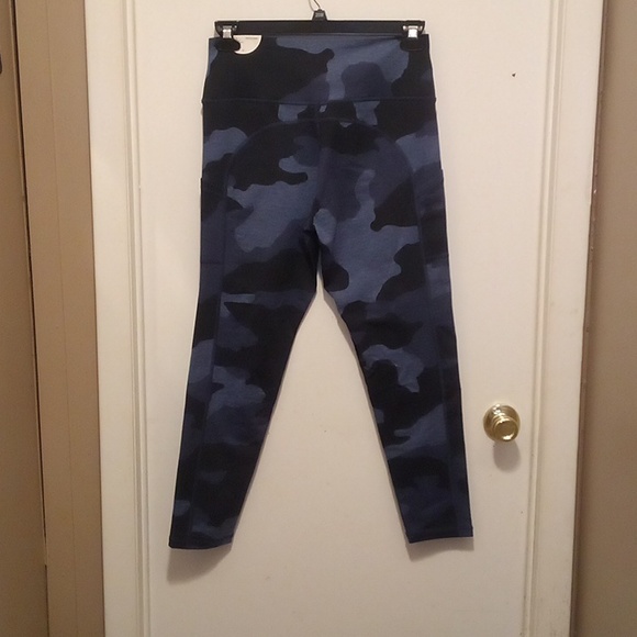 NWT Offline By Aerie Blue Camo The Hugger Moulant Leggings With Pockets -Size XL - Picture 6 of 12